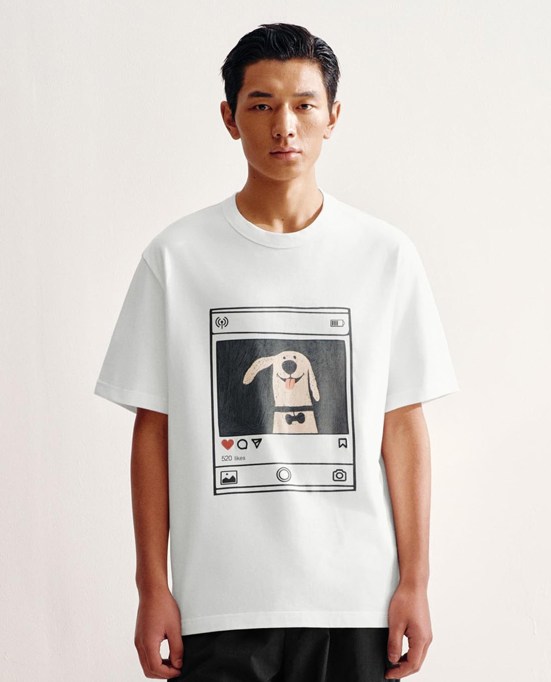 URBAN REVIVO - Áo thun nam cổ tròn tay ngắn in họa tiết