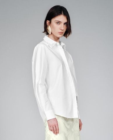  URBAN REVIVO - Áo sơ mi nữ cổ bẻ tay dài đính cườm 