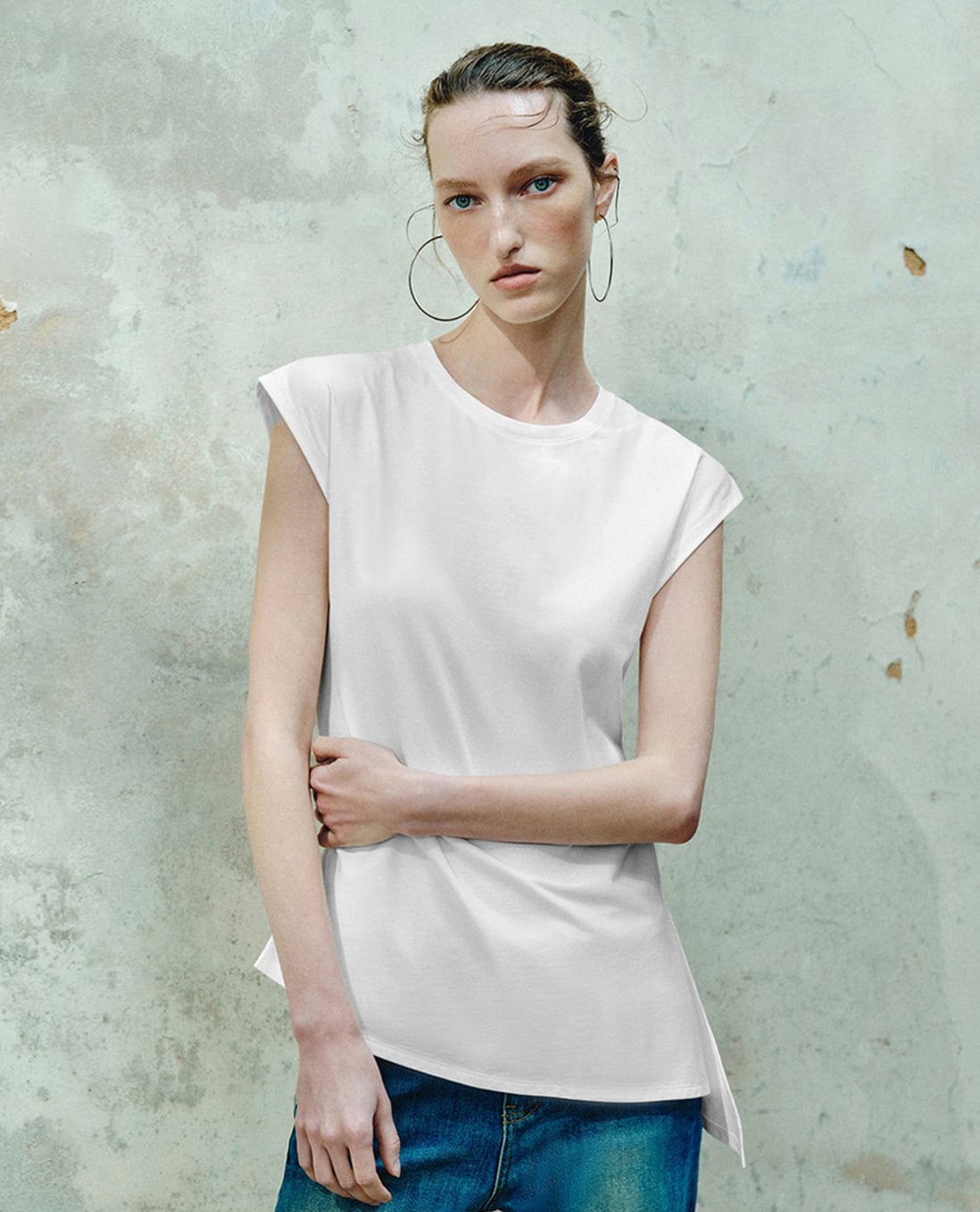 URBAN REVIVO - Áo kiểu nữ cổ tròn vạt xéo