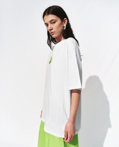  URBAN REVIVO - Áo thun nữ cổ tròn tay ngắn Printed 