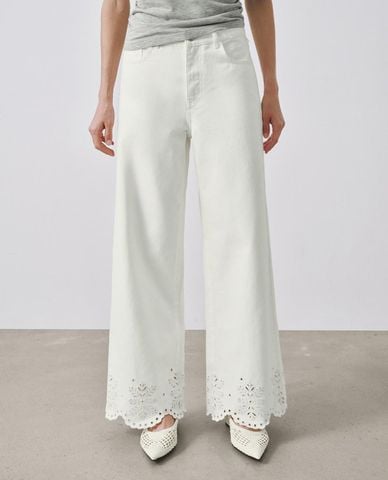  URBAN REVIVO - Quần jeans nữ ống rộng phối ren 