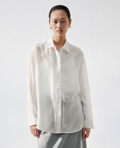  URBAN REVIVO - Áo sơ mi nữ cổ bẻ tay dài phom rộng 