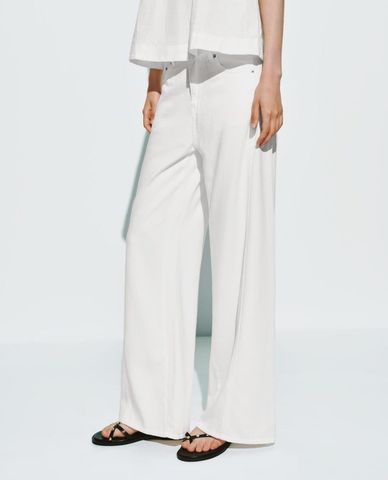  URBAN REVIVO - Quần jeans nữ ống rộng hiện đại 