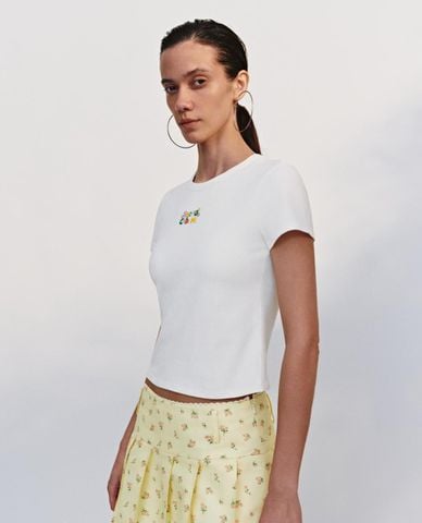  URBAN REVIVO - Áo croptop nữ cổ tròn tay ngắn phối họa tiết 