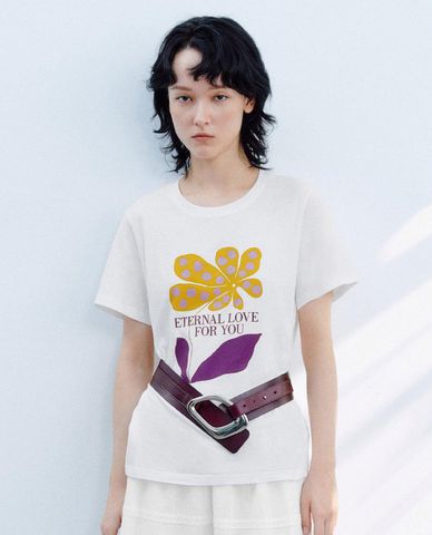  URBAN REVIVO - Áo thun nữ cổ tròn tay ngắn in họa tiết 