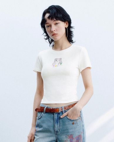  URBAN REVIVO - Áo croptop nữ cổ tròn tay ngắn 