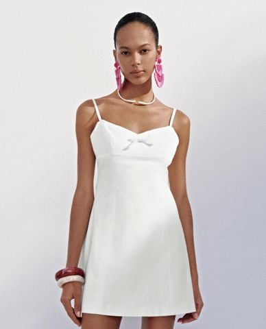  URBAN REVIVO - Đầm hai dây mini cổ V phối nơ 