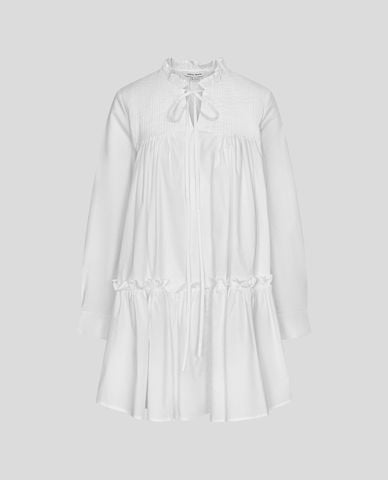  URBAN REVIVO - Đầm xếp tầng mini nhún bèo thắt nơ 