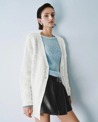  URBAN REVIVO - Áo khoác cardigan nữ cổ V phối nút 