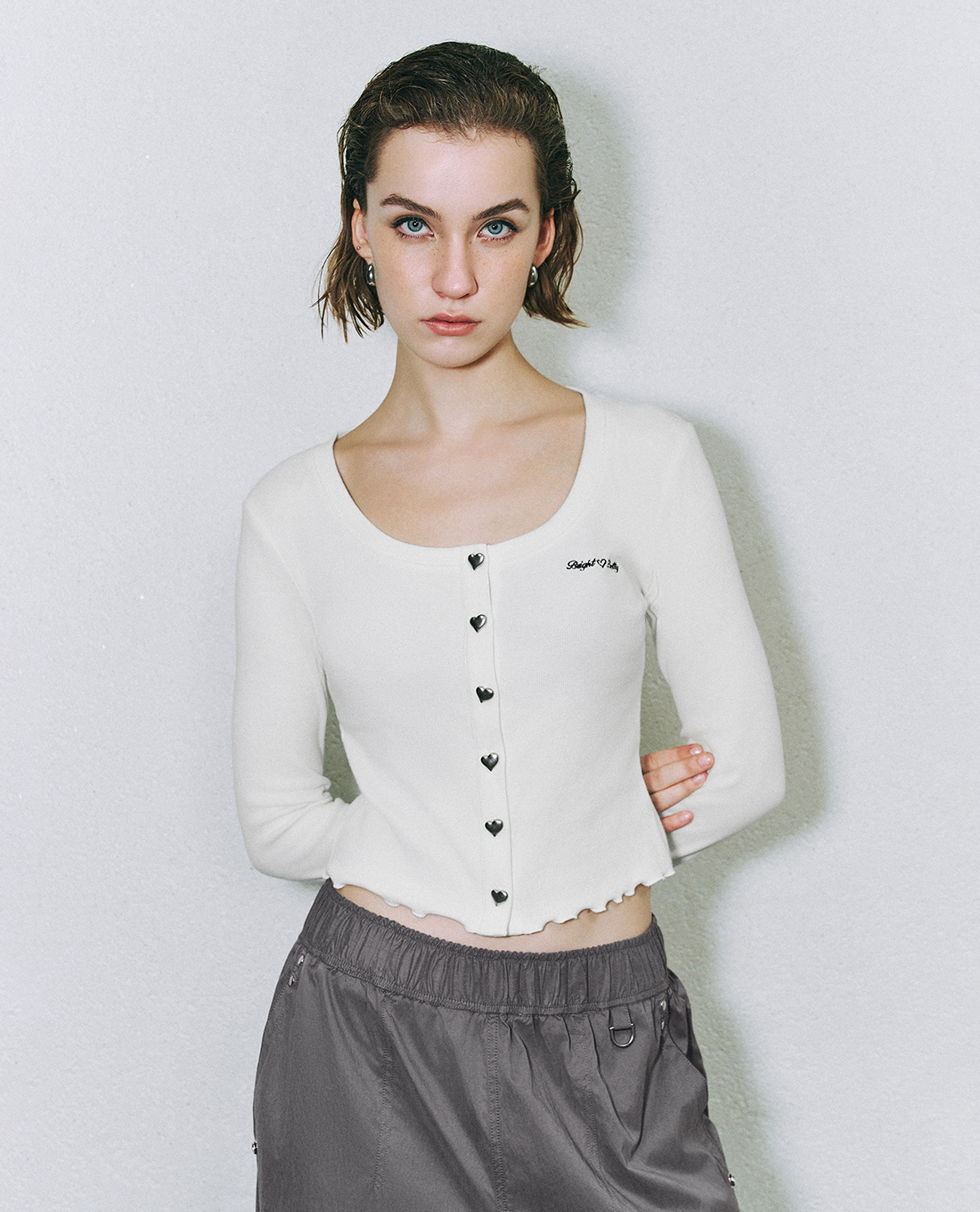 URBAN REVIVO - Áo khoác cardigan nữ cổ tròn tay dài