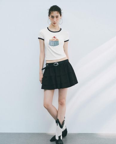  URBAN REVIVO - Áo croptop nữ phối viền hiện đại 