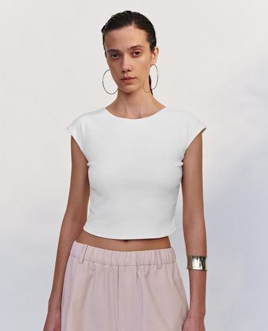  URBAN REVIVO - Áo croptop nữ cổ tròn tay ngắn 