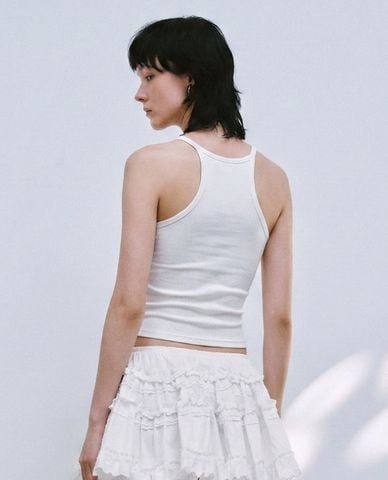  URBAN REVIVO - Áo hai dây nữ thêu chữ phom ôm 