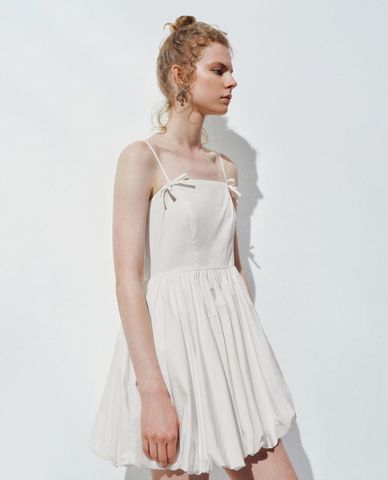  URBAN REVIVO - Đầm hai dây mini dáng phồng 