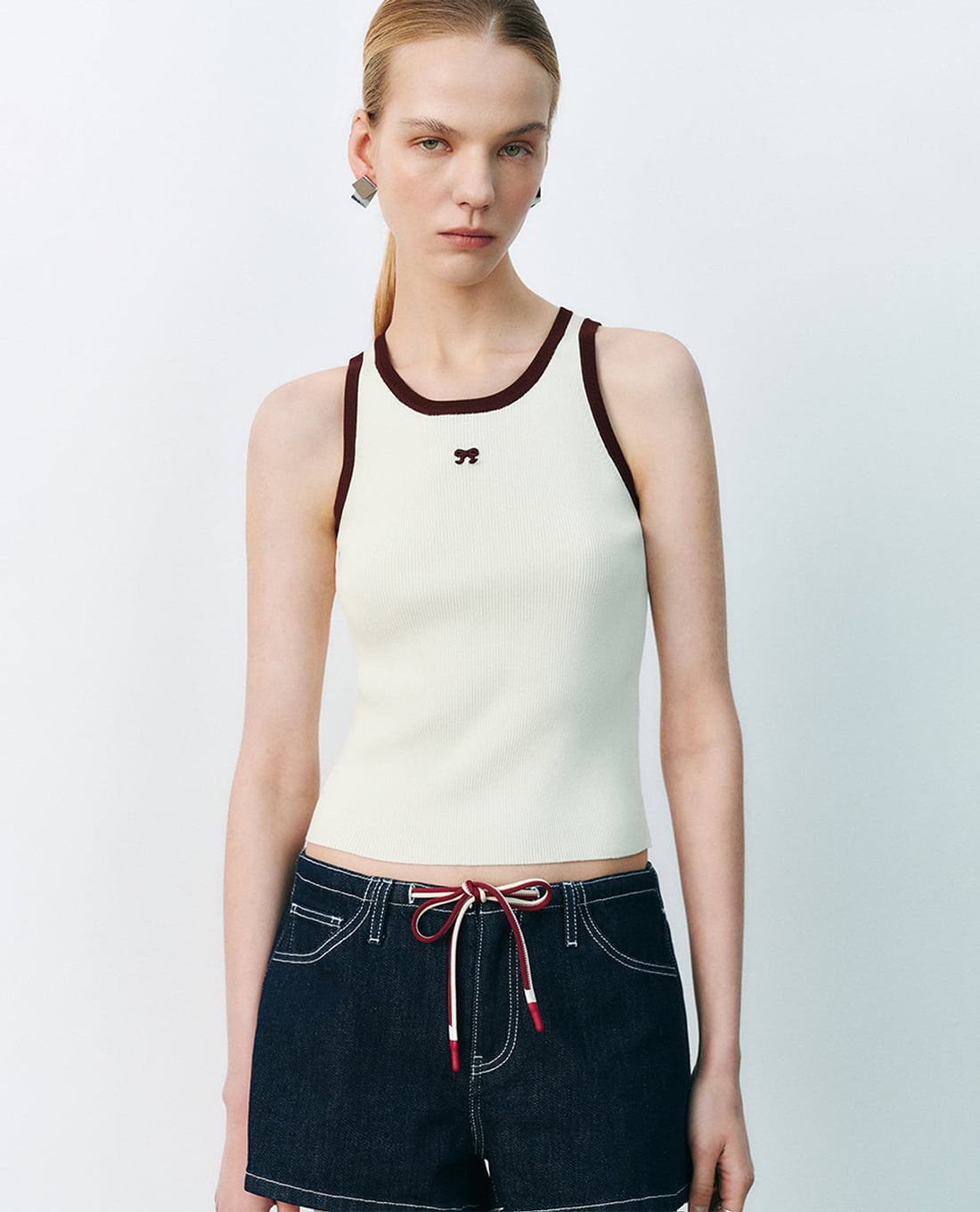 URBAN REVIVO - Áo ba lỗ nữ dệt kim phối viền