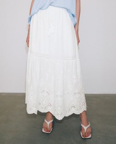  URBAN REVIVO - Chân váy xếp tầng midi phối ren 