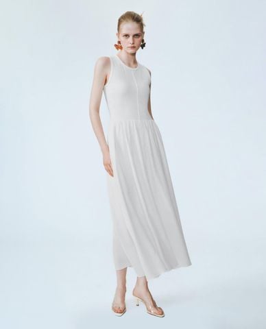  URBAN REVIVO - Đầm sát nách midi dáng xoè thanh lịch 