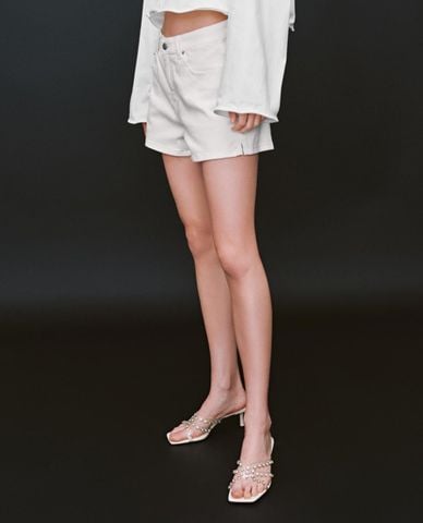  URBAN REVIVO - Quần short jeans nữ hiện đại 