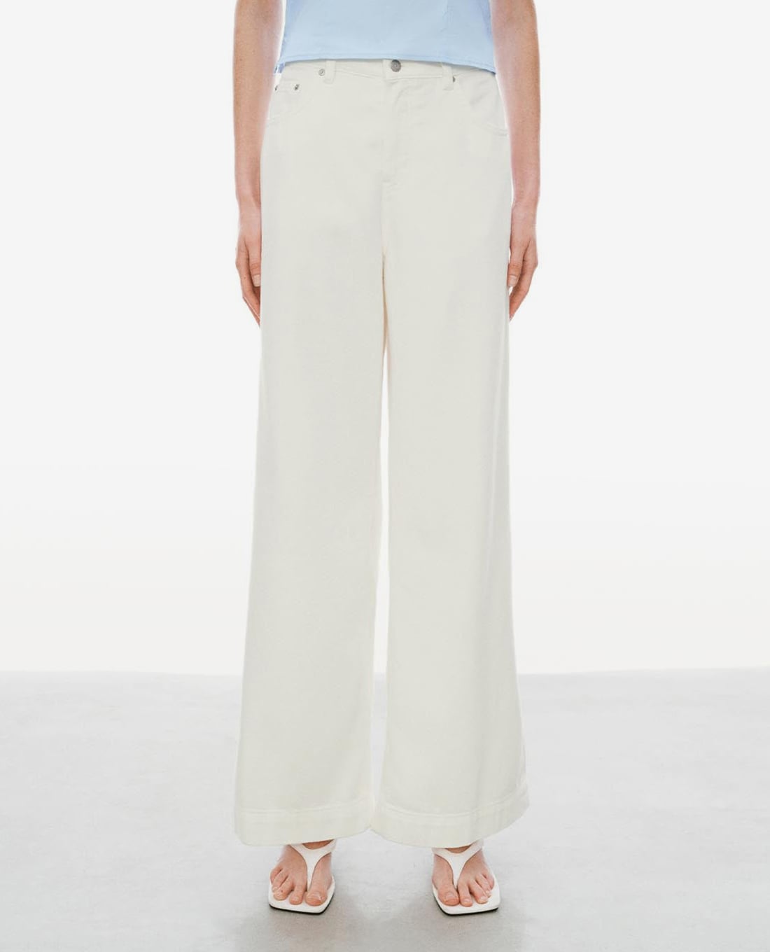 URBAN REVIVO - Quần jeans nữ ống rộng thanh lịch