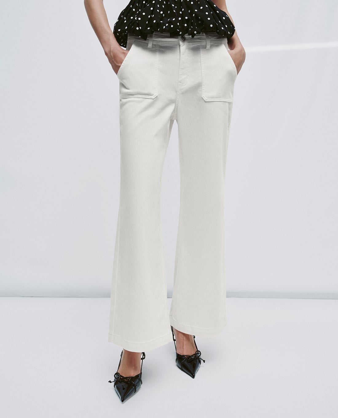 URBAN REVIVO - Quần jeans nữ ống rộng thanh lịch