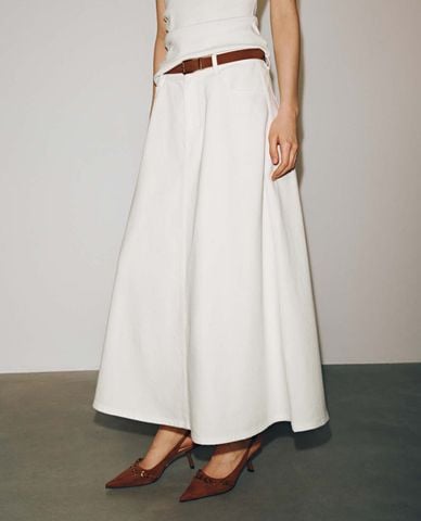  URBAN REVIVO - Chân váy denim midi dáng chữ A phối thắt lưng 