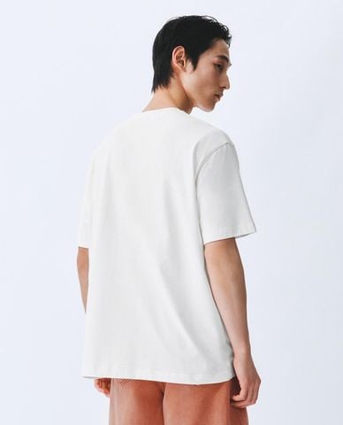  URBAN REVIVO - Áo thun nam cổ tròn tay ngắn in hình 