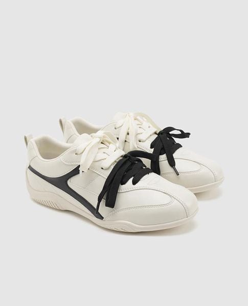 Outfit đi concert - Bắt đầu từ áo thun, denim và sneaker