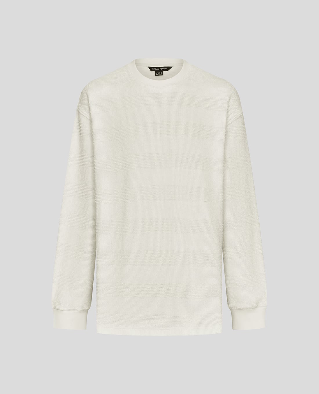 URBAN REVIVO - Áo thun nam cổ tròn tay dài cá tính