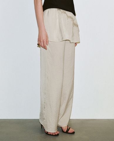  URBAN REVIVO - Quần nữ ống rộng phối chân váy xếp tầng 