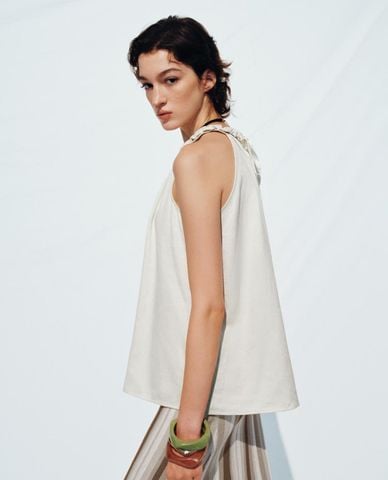  URBAN REVIVO - Áo kiểu nữ cổ yếm hiện đại 