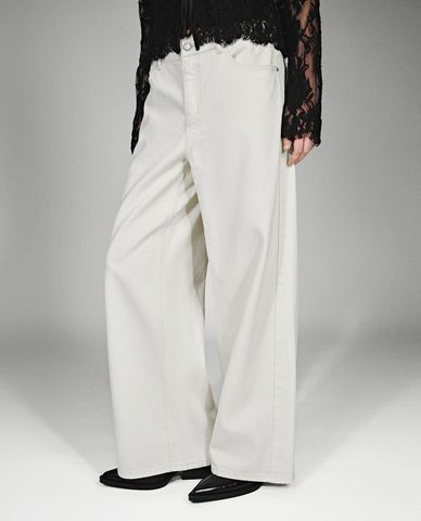  URBAN REVIVO - Quần jeans nữ ống rộng thời trang 