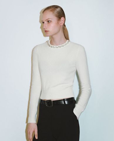  URBAN REVIVO - Áo dệt kim nữ cổ tròn tay dài đính đá 