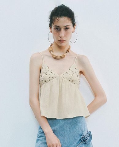  URBAN REVIVO - Áo hai dây nữ dáng babydoll thời trang 