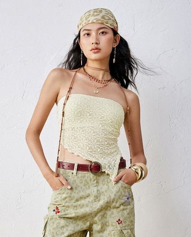  URBAN REVIVO - Áo kiểu nữ cúp ngực ren bất đối xứng 