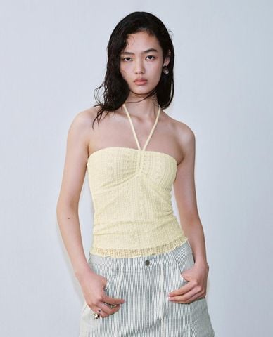  URBAN REVIVO - Áo kiểu nữ cổ yếm nhún thun phom ôm 
