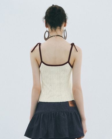  URBAN REVIVO - Áo hai dây nữ dệt kim phom ôm 