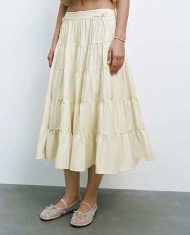  URBAN REVIVO - Chân váy xếp tầng midi dây rút 