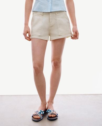  URBAN REVIVO - Quần short ngắn nữ phối túi hộp 
