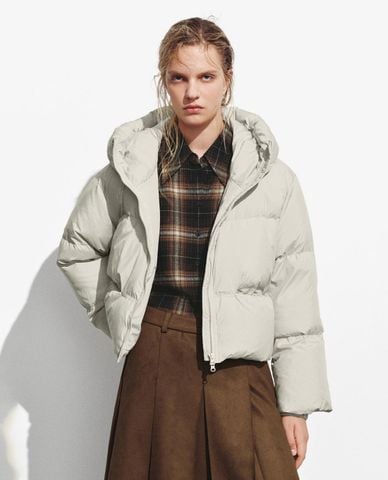  URBAN REVIVO - Áo khoác phao nữ cổ cao dáng ngắn 