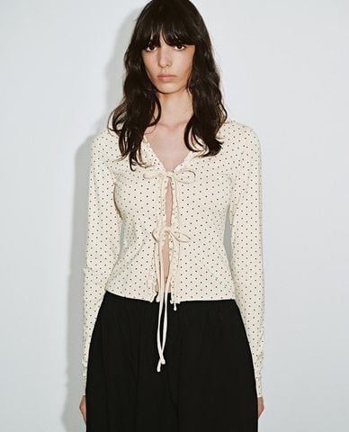  URBAN REVIVO - Áo kiểu nữ tay dài phối dây thắt 