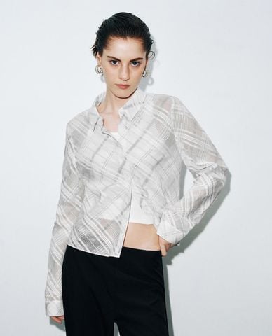  URBAN REVIVO - Áo sơ mi nữ tay dài xuyên thấu 