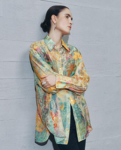  URBAN REVIVO - Áo sơ mi nữ tay dài in họa tiết 