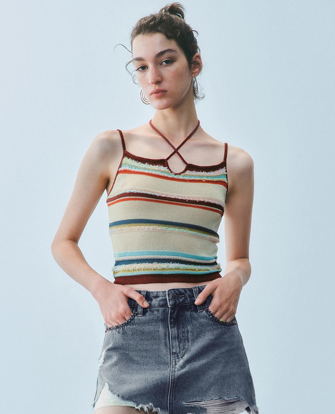 URBAN REVIVO - Áo dệt kim nữ hai dây phối màu thời thượng