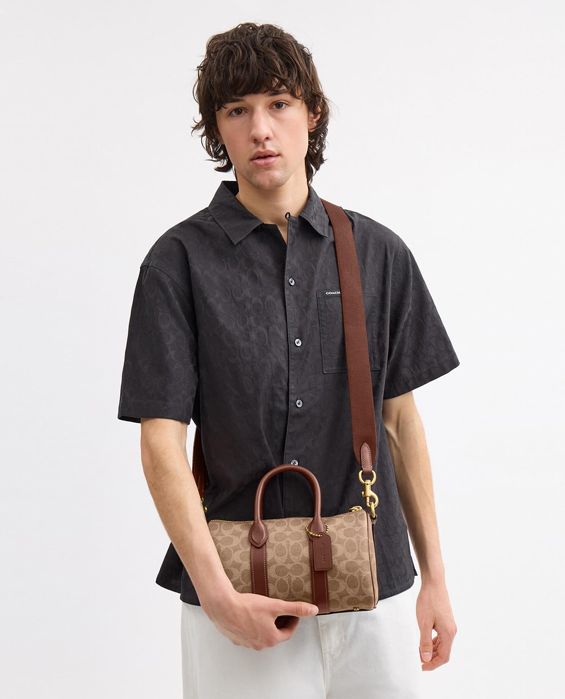 COACH - Túi đeo chéo nam Compass 25 In Signature Canvas