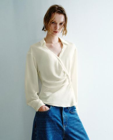  URBAN REVIVO - Áo sơ mi nữ cổ V tay dài xoắn eo 