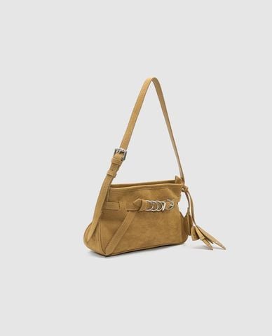  URBAN REVIVO - Túi đeo vai nữ hình thang phối khoen kim loại 