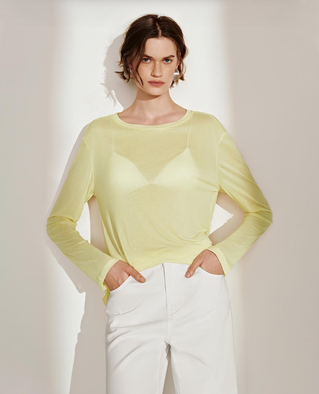 URBAN REVIVO - Áo dệt kim nữ cổ tròn tay dài phom suông