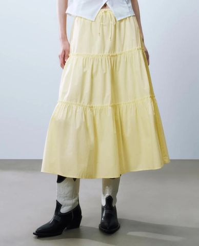  URBAN REVIVO - Chân váy xếp tầng midi lưng thun 