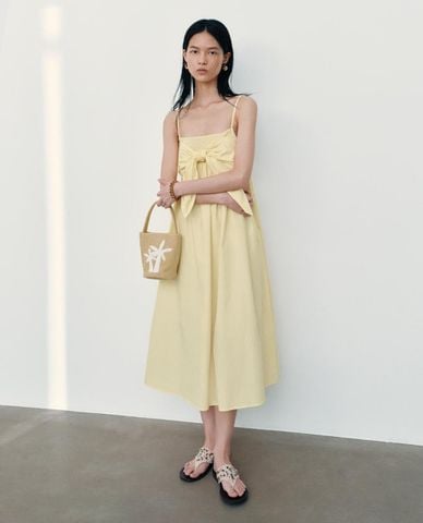  URBAN REVIVO - Đầm hai dây midi phom chữ A phối nơ 