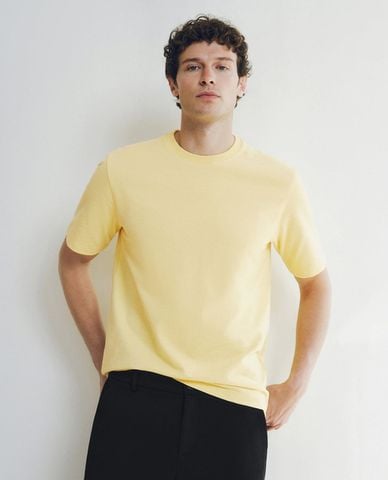  URBAN REVIVO - Áo thun nam cổ tròn tay ngắn hiện đại 